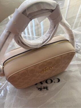 NWT Coach Signature Camera Crossbody Bag Beige/Cream Gold Hardware